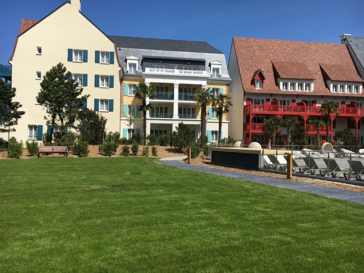 Cyrille Et Vacances Presqu'Ile De La Touques Deauville Kültér fotó